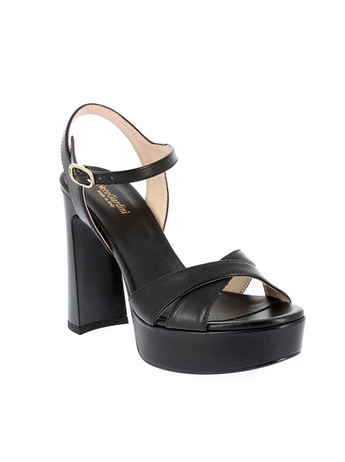sandalo con tacco da donna in pelle nera NERO GIARDINI | E410211D100